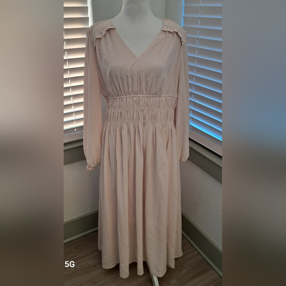 Elegant Cream Long Sleeve Dress